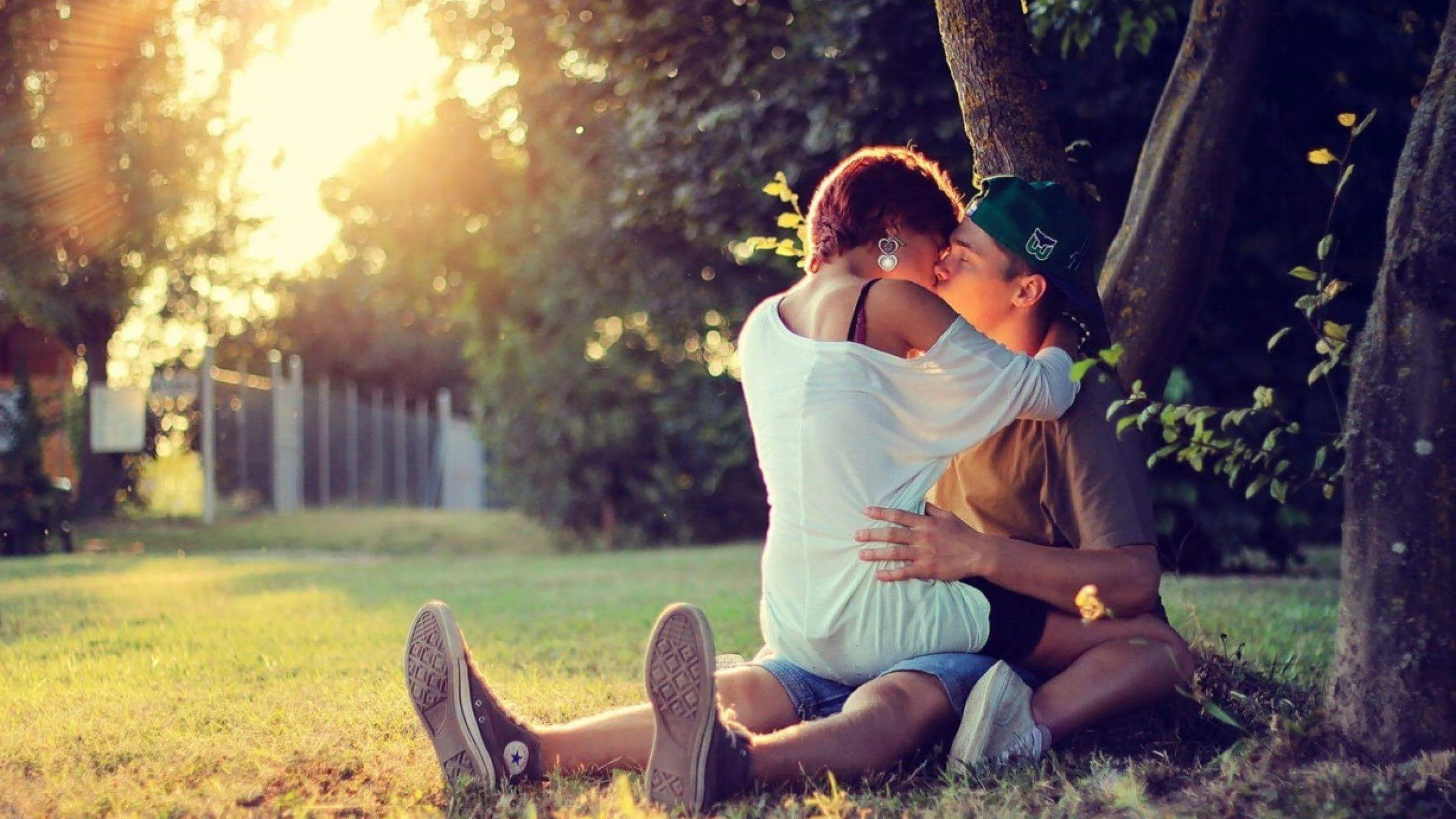 Signs You are Literally Addicted to Your Partner Signs You are Literally Addicted to Your Partner